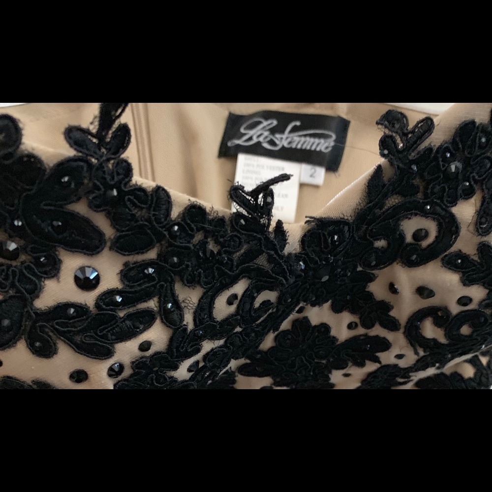 Prom | Formal | La Femme Dress | Maxi - Picture 4 of 6